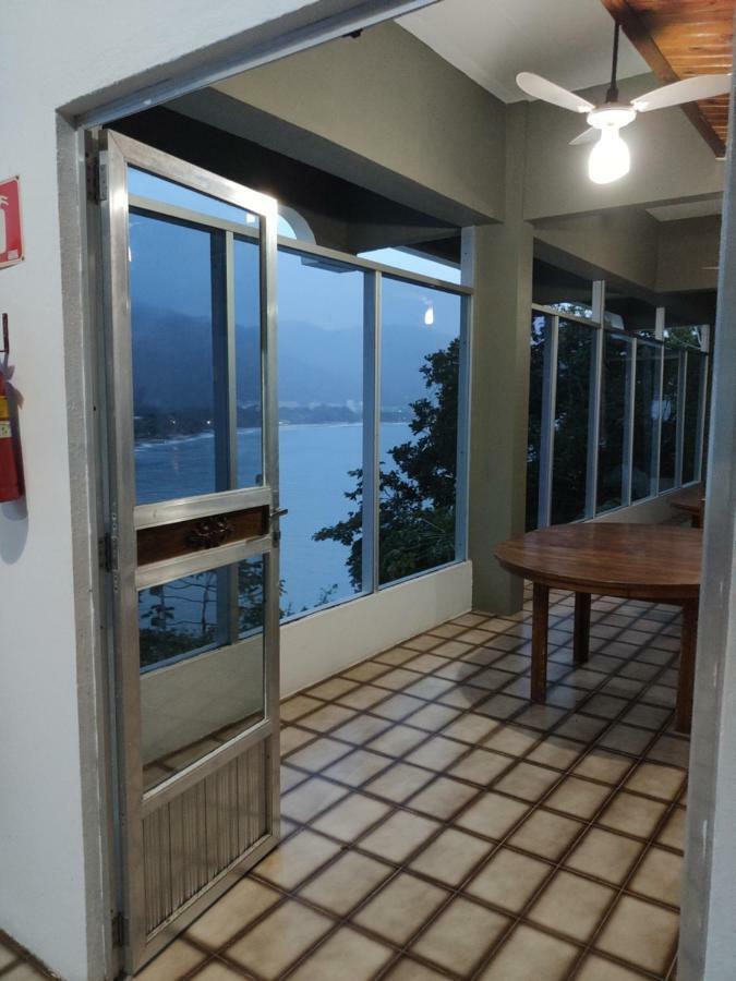 Apartamento com Vista do Mar